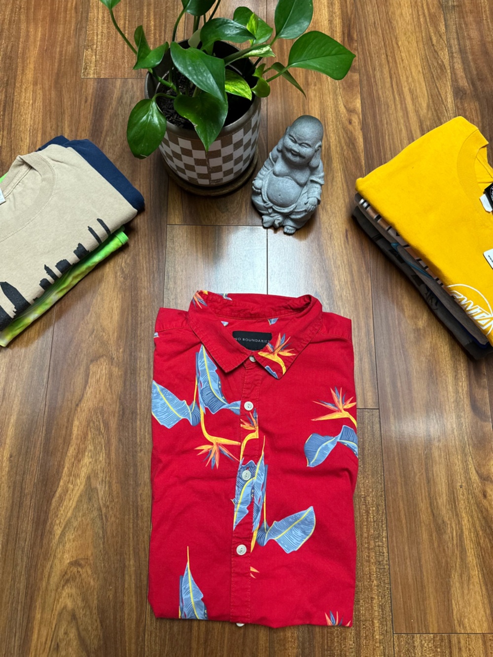 No Boundaries Red Tropical Bird Print Short-Sleeve Button-Up Shirt